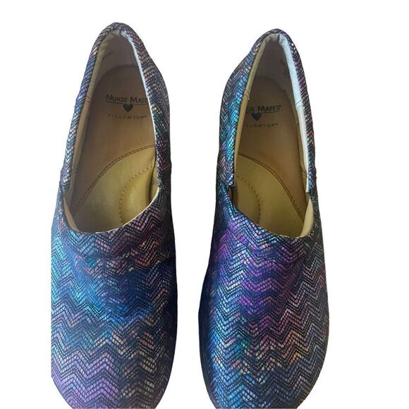 Nurse Mates Womens Multicolor Chevron Leather Slip On Bryer Clogs Size 9.5M - Picture 2 of 11